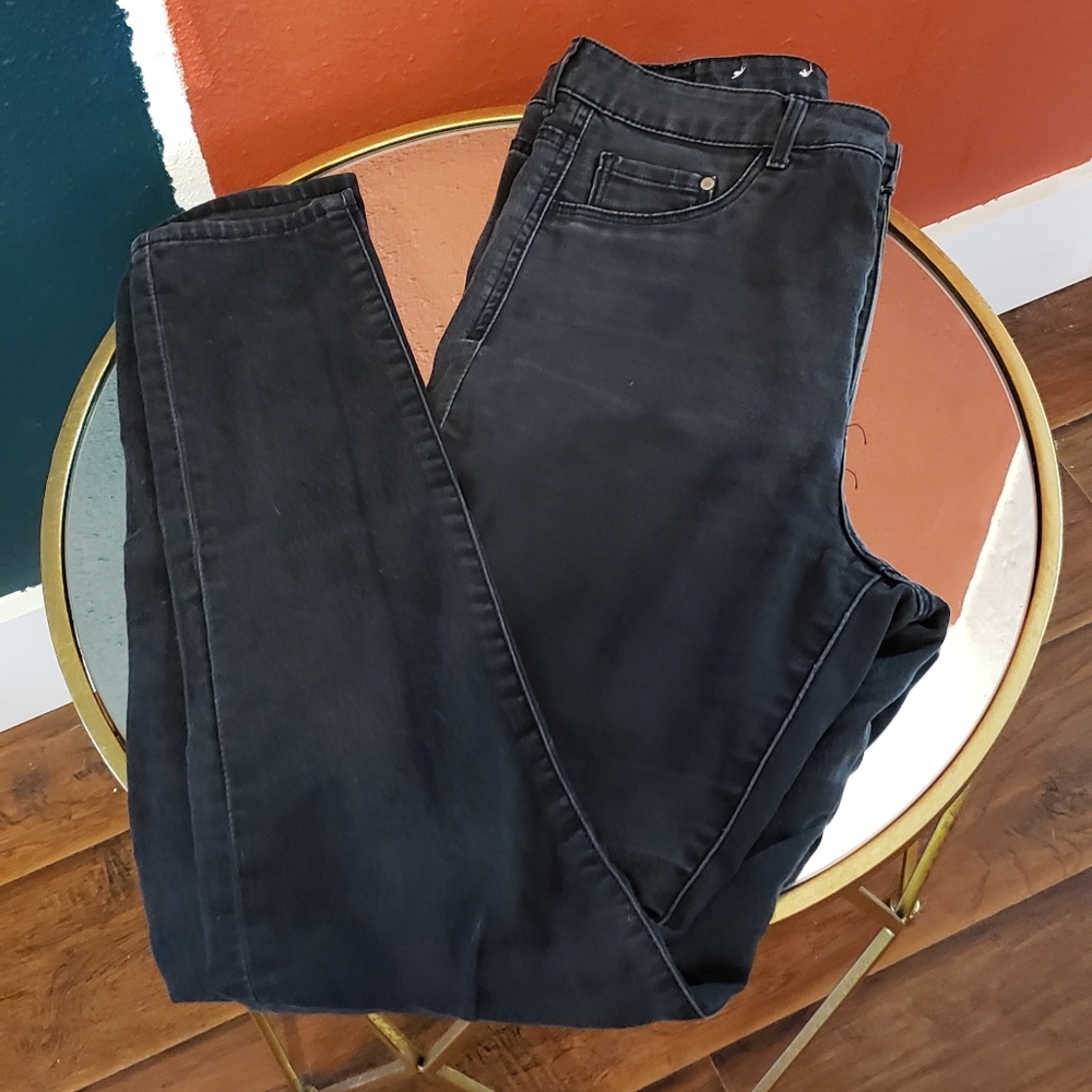 High waisted black jeans
